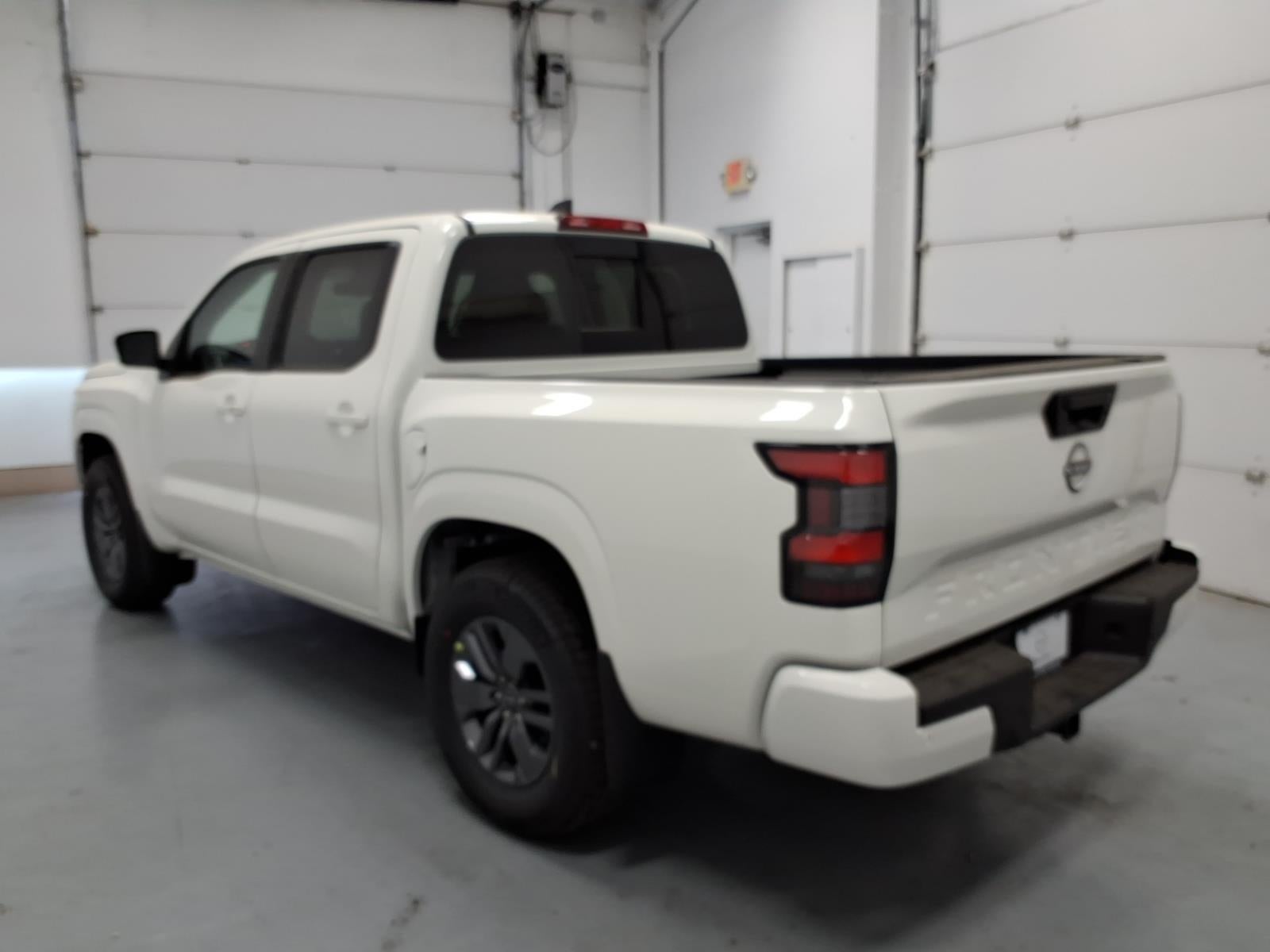 2026 Nissan Frontier — detail view