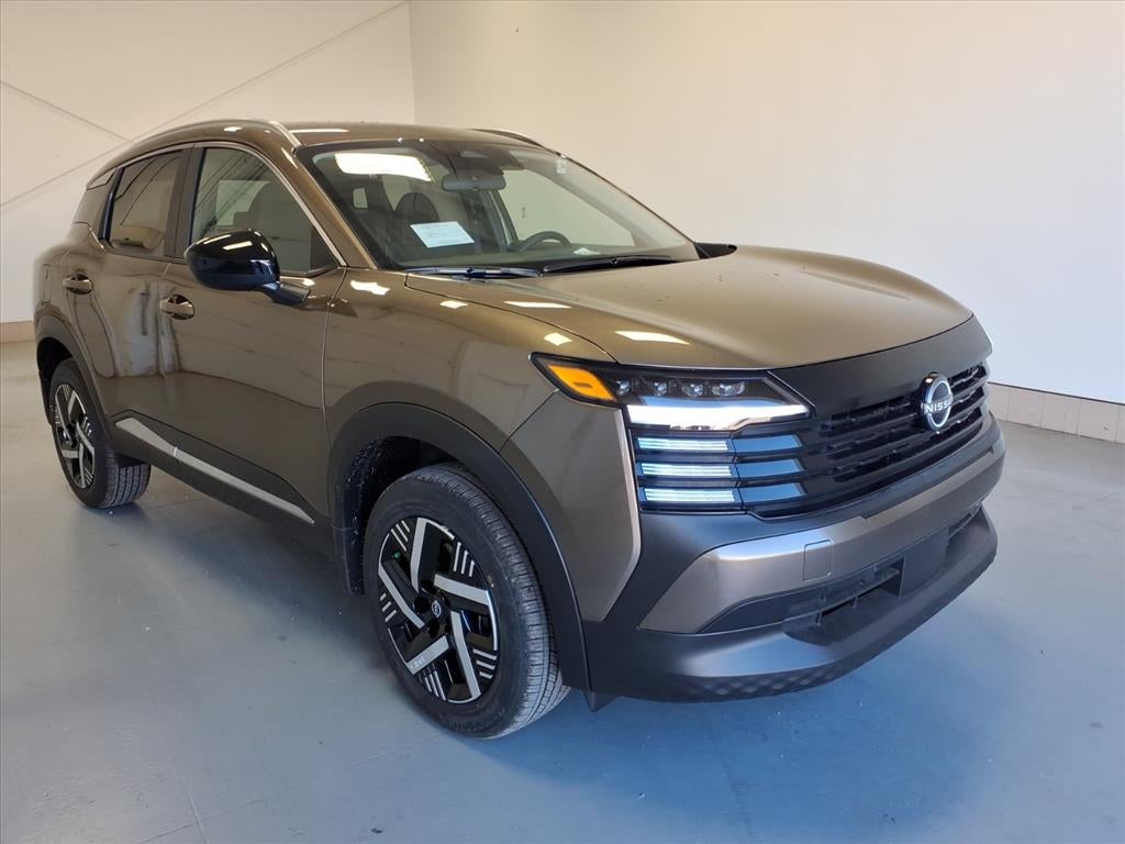 2026 Nissan Kicks SV in Gun Metallic Kad — front three-quarter view