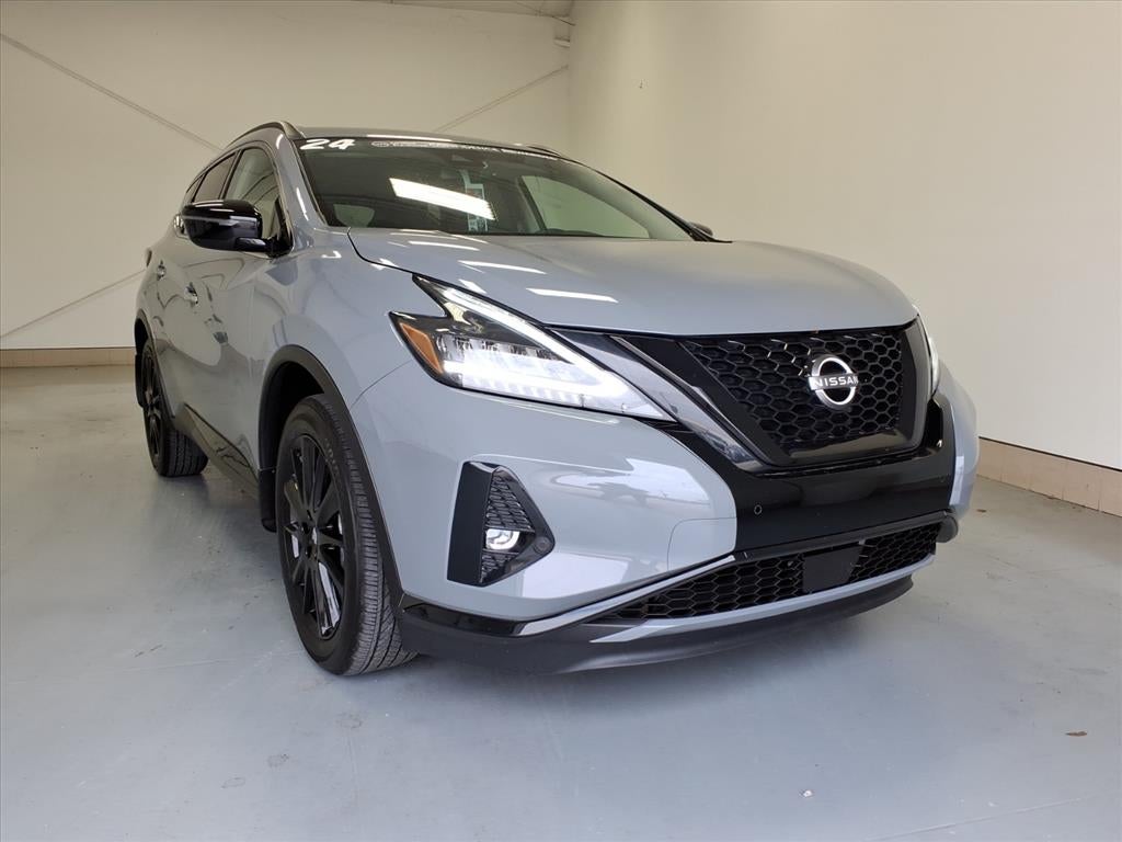 2024 Nissan Murano SV in Boulder Gray Pearl (Kby) — front three-quarter view