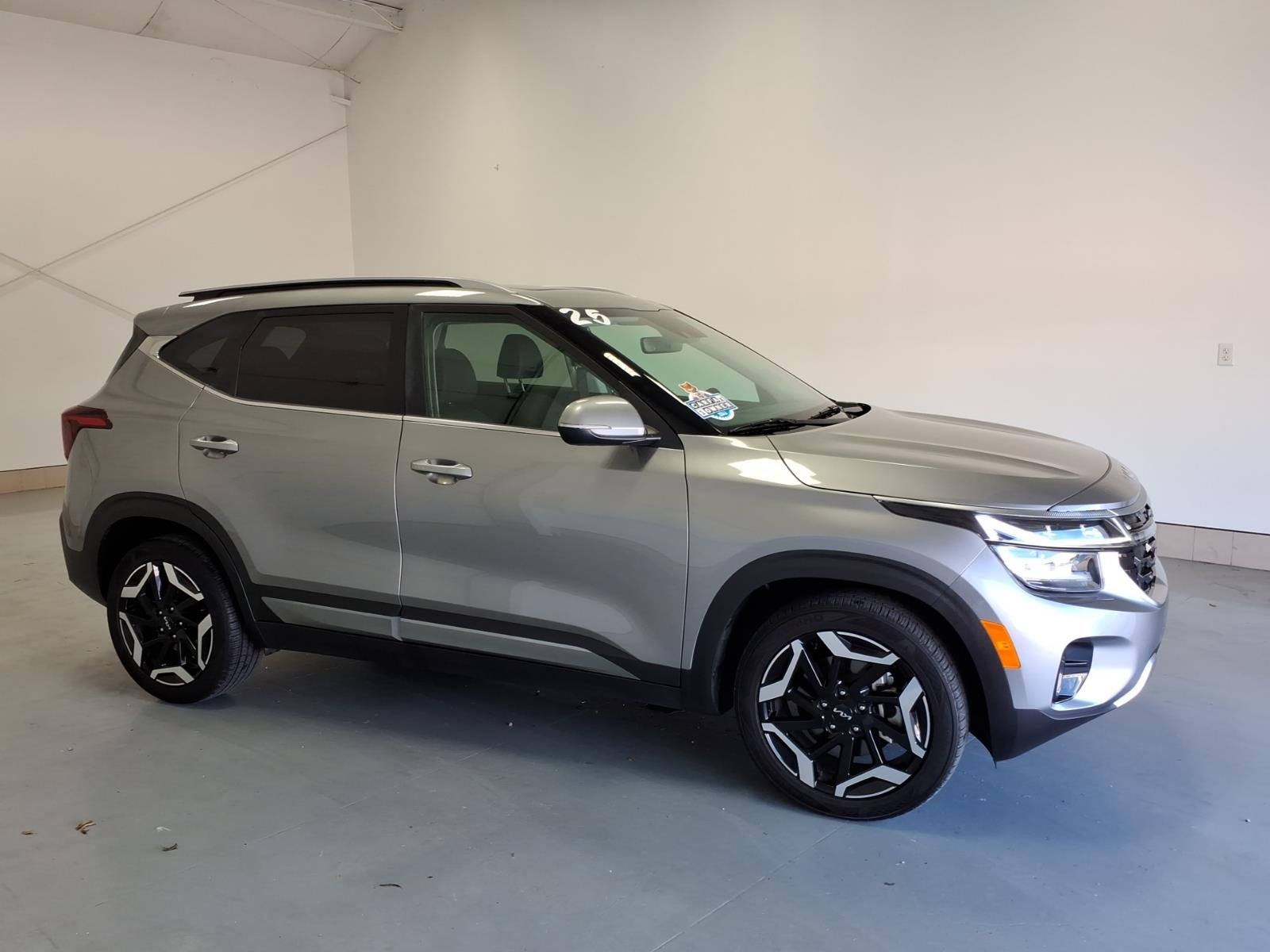 2025 Kia Seltos — side profile view
