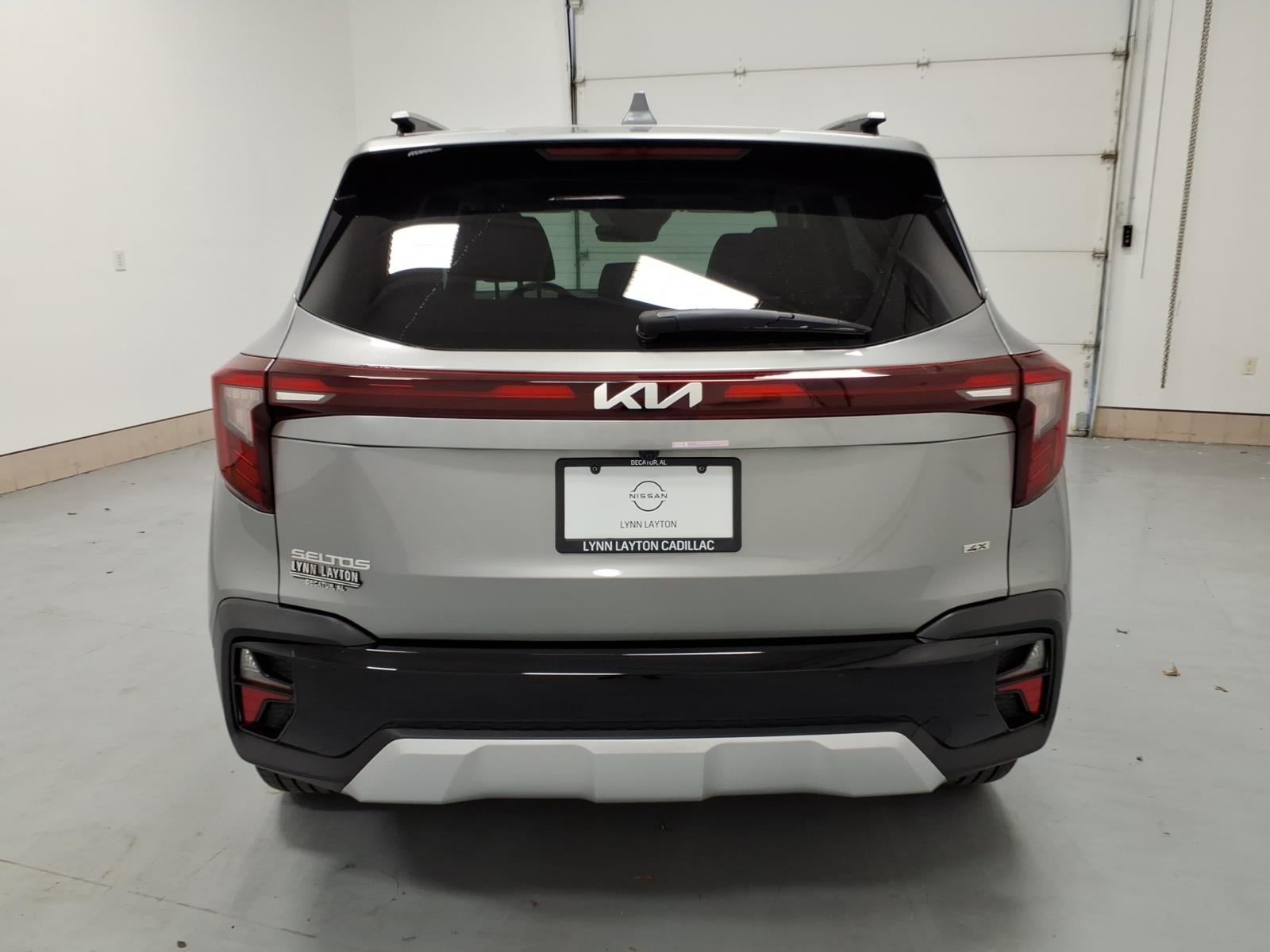 2025 Kia Seltos — interior view